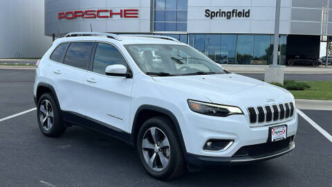 2019 Jeep Cherokee for sale at Napleton Autowerks in Springfield MO
