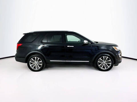 2017 Ford Explorer Platinum