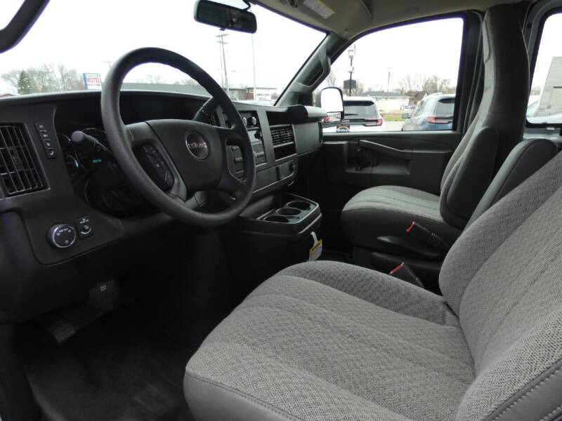 2026 GMC Savana 2500