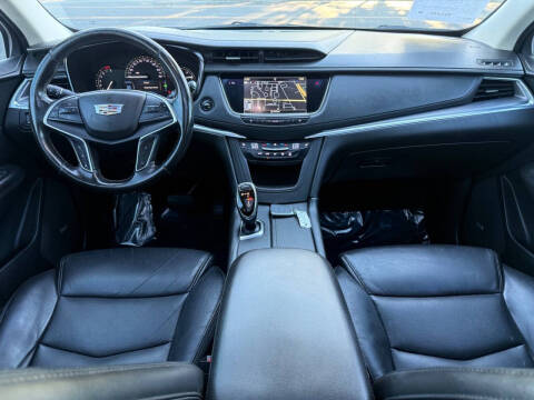 2018 Cadillac XT5 Luxury