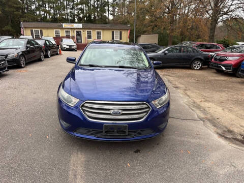 2013 Ford Taurus SEL