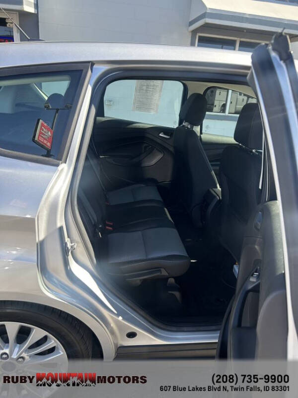 2017 Ford C-MAX Hybrid SE