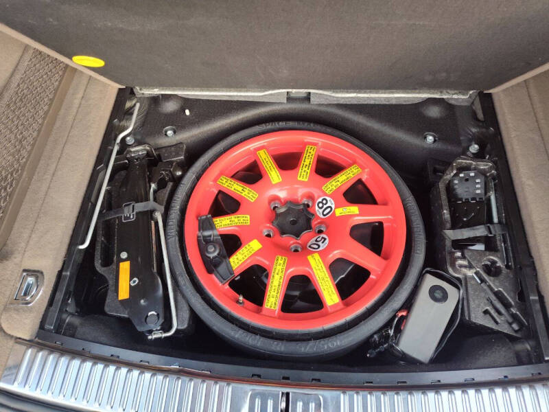 2014 Porsche Cayenne GTS