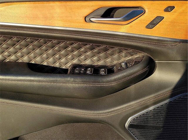 2023 Jeep Grand Cherokee Summit