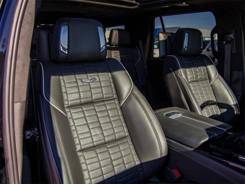 2023 Cadillac Escalade-V