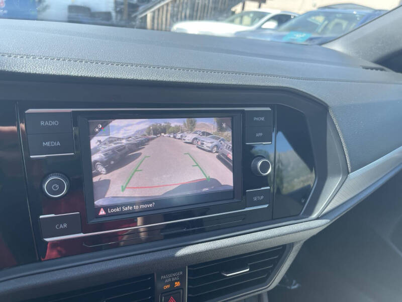 2019 Volkswagen Jetta R-Line