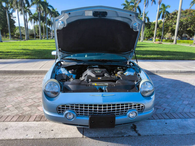 2004 Ford Thunderbird Deluxe