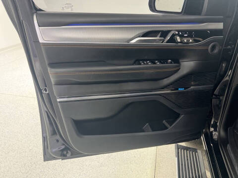 2023 Jeep Grand Wagoneer Series III