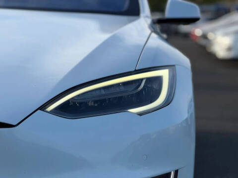 2017 Tesla Model S