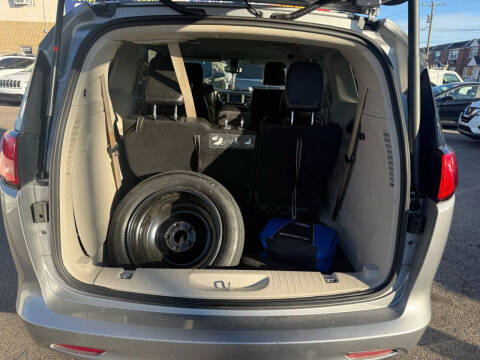 2020 Chrysler Voyager LXi