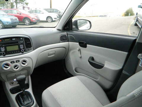 2011 Hyundai Accent GLS
