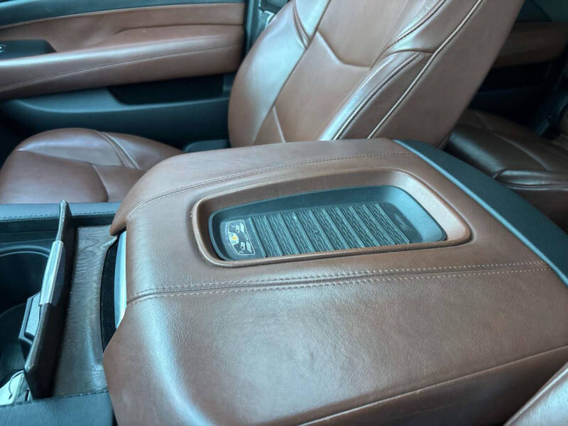 2019 Cadillac Escalade ESV Premium Luxury