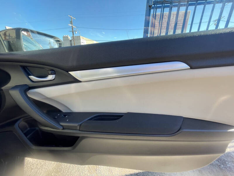 2017 Honda Civic LX-P