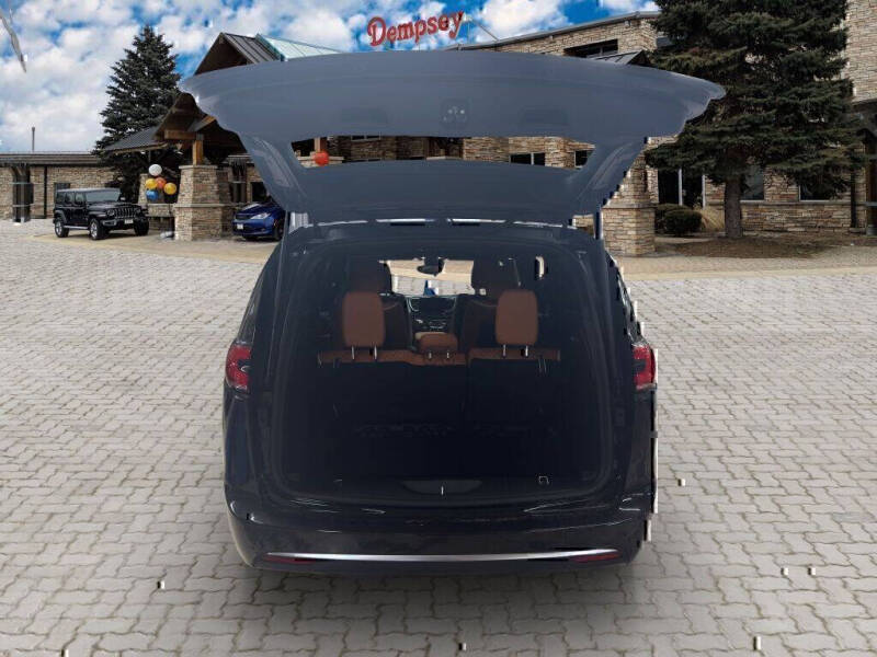 2026 Chrysler Pacifica Pinnacle