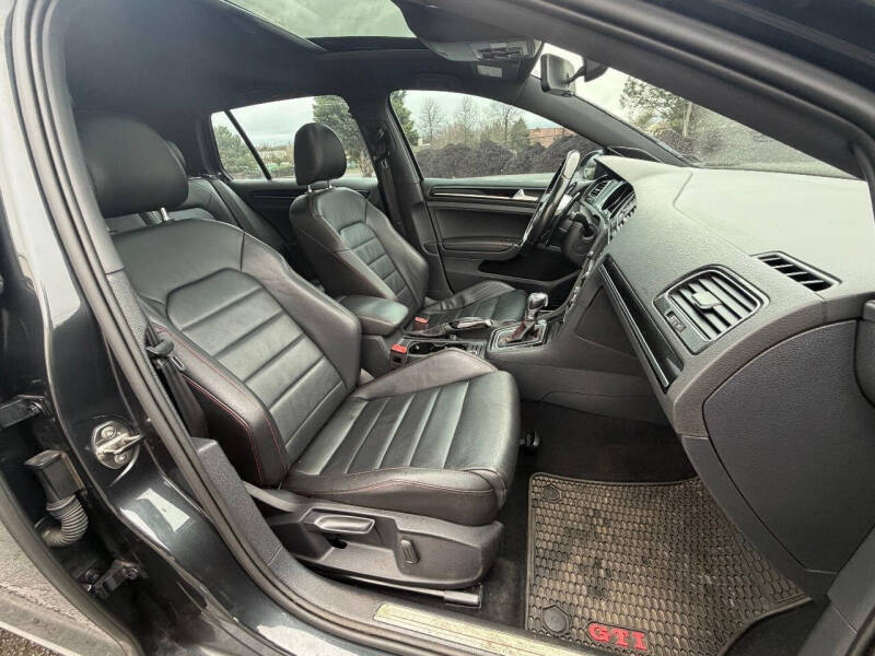 2017 Volkswagen Golf GTI SE