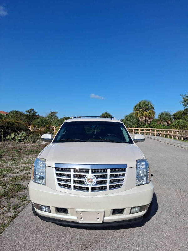 2013 Cadillac Escalade Luxury