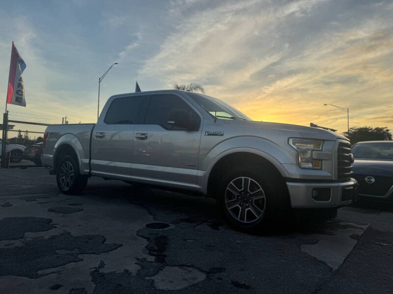 2017 Ford F-150 XLT photo 13