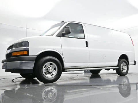 2022 Chevrolet Express 2500