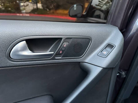 2016 Volkswagen Tiguan 2.0T SE