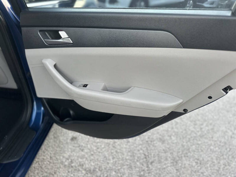 2017 Hyundai Sonata SE