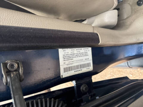 2004 Volvo V70 2.4