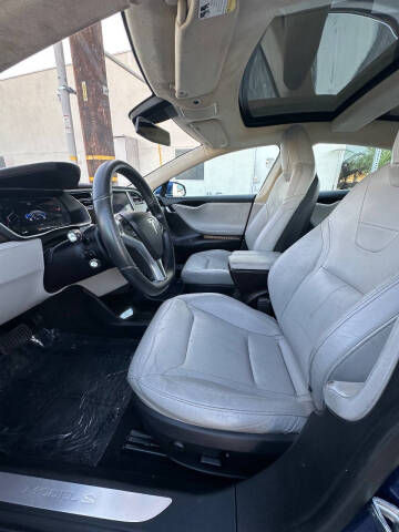 2015 Tesla Model S 85
