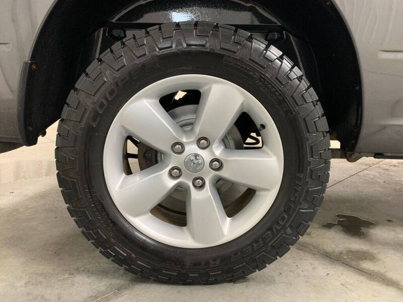2017 RAM 1500 SLT