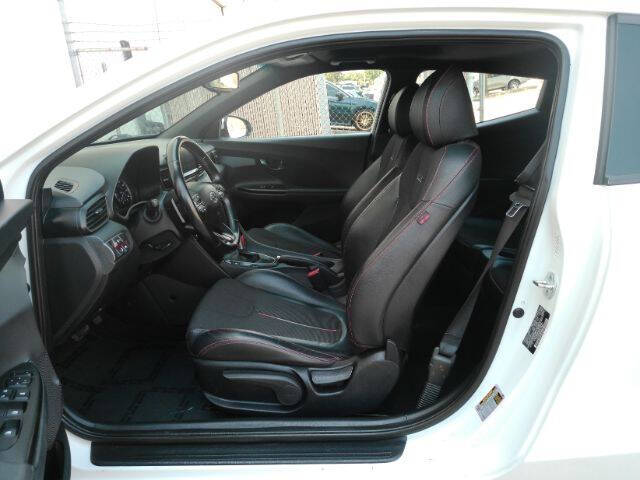 2020 Hyundai Veloster 2.0L Premium