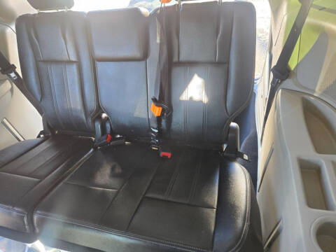 2013 Chrysler Town and Country Touring