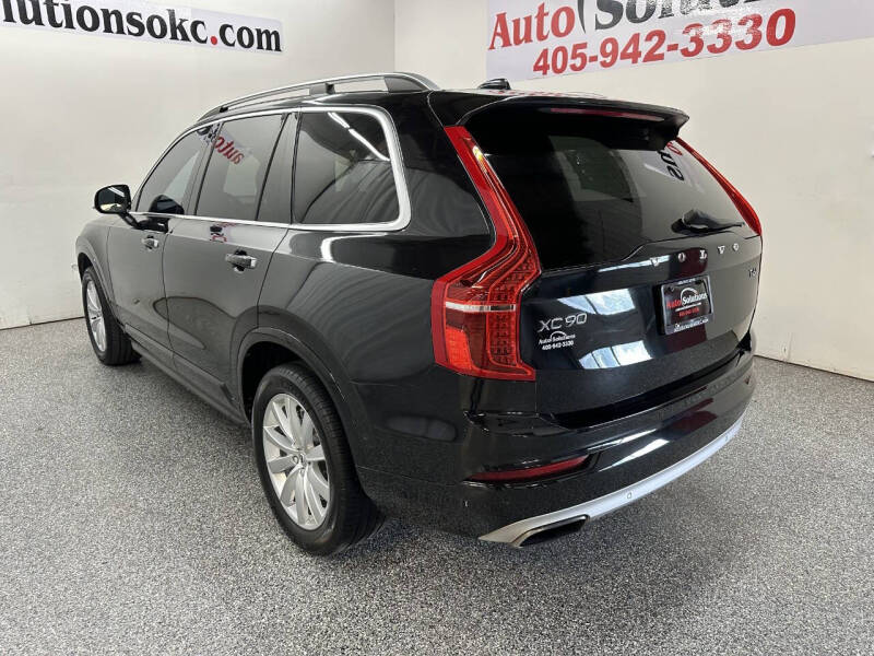 2016 Volvo XC90 T6 Momentum