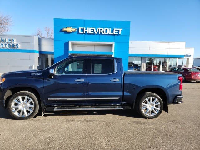 2022 Chevrolet Silverado 1500 High Country's photo