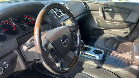 2011 GMC Acadia Denali