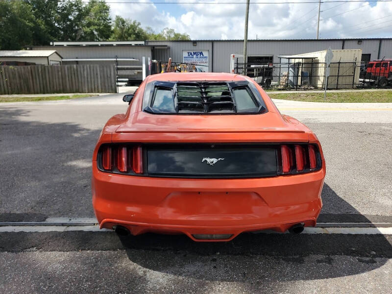 2016 Ford Mustang V6
