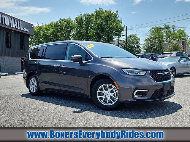 2023 Chrysler Pacifica Touring L