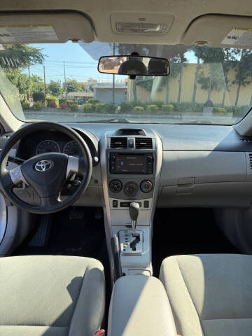 2013 Toyota Corolla LE