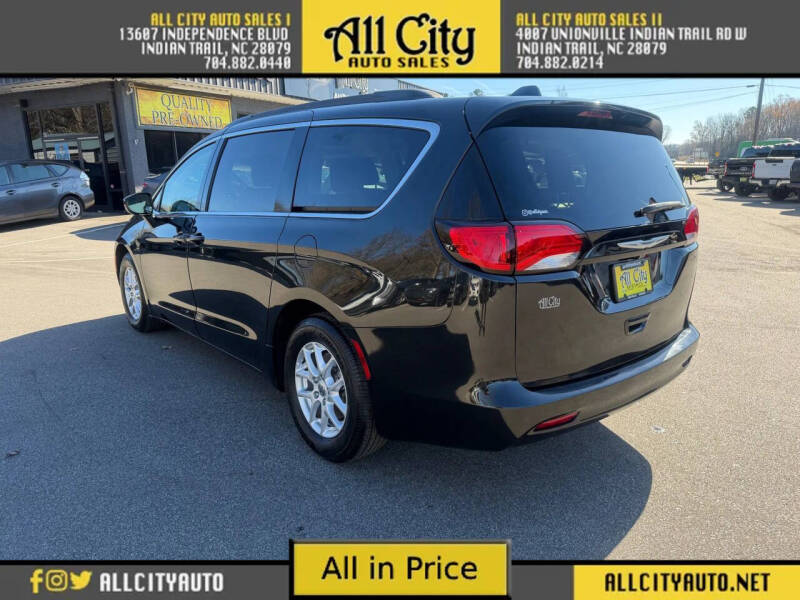 2020 Chrysler Voyager LXi