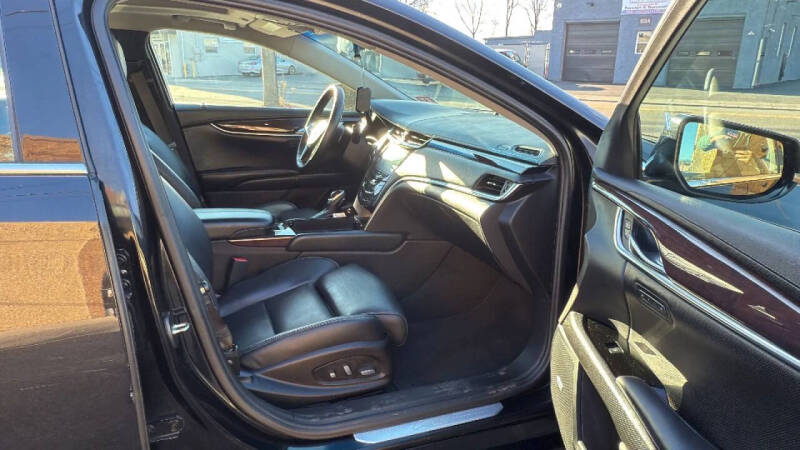 2014 Cadillac XTS Luxury Collection