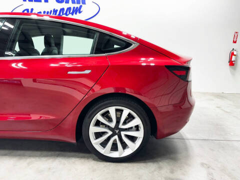 2019 Tesla Model 3 Mid Range