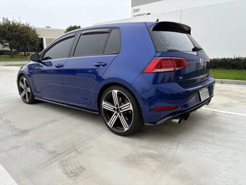 2018 Volkswagen Golf R 4Motion