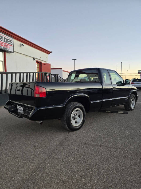 1995 Chevrolet S-10 LS
