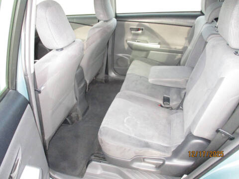 2013 Toyota Prius v Three