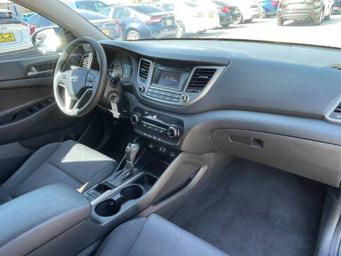 2017 Hyundai Tucson SE Plus