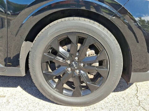 2024 Kia Carnival SX