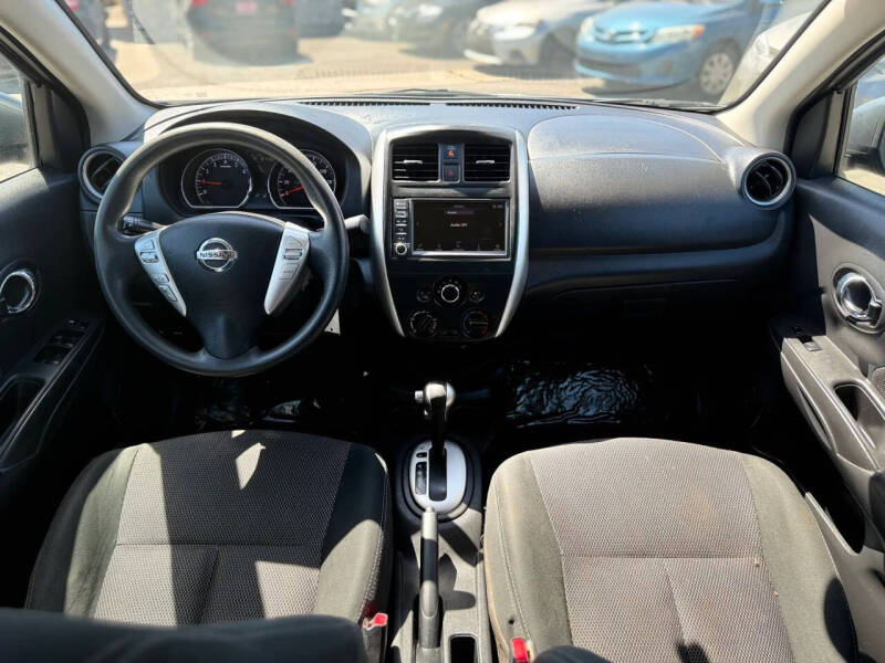 2019 Nissan Versa