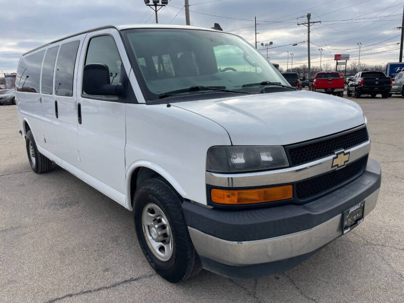 2017 Chevrolet Express LT 3500
