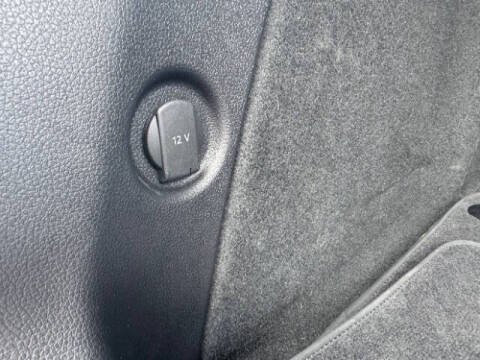 2024 Porsche Macan T