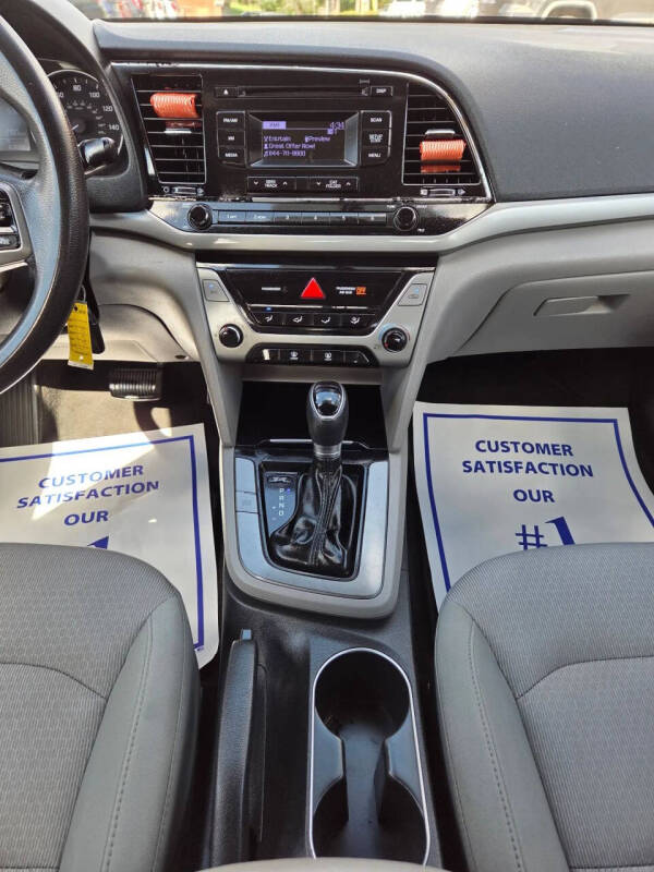 2017 Hyundai Elantra