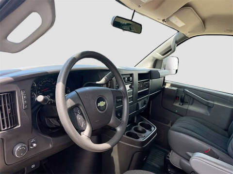 2024 Chevrolet Express 2500