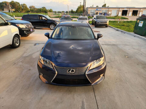 2013 Lexus ES 350 for sale at Vision Auto Group in Sugar Land TX