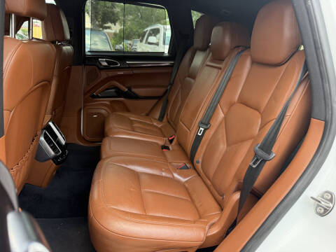 2016 Porsche Cayenne